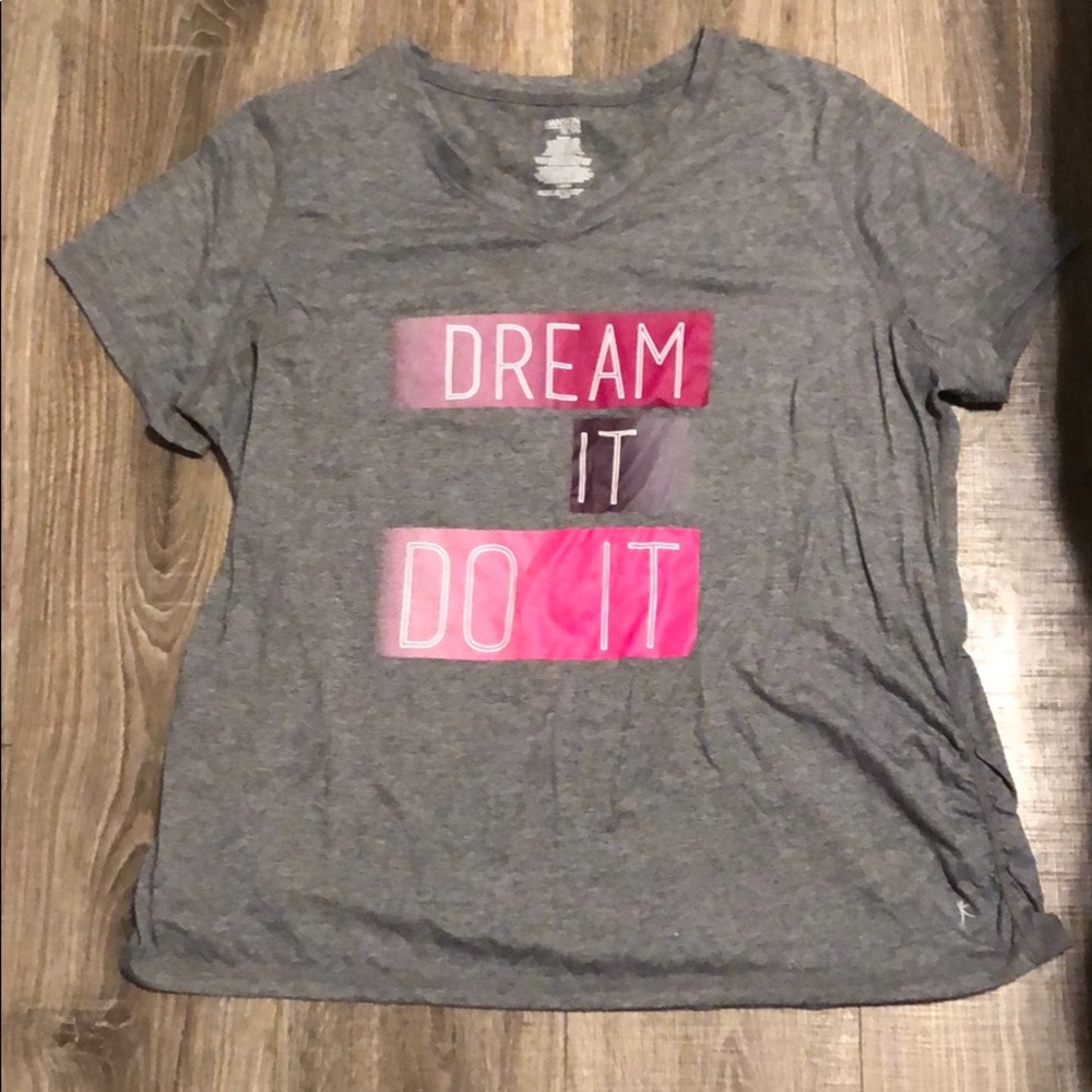 Inspirational T-shirt v-neck